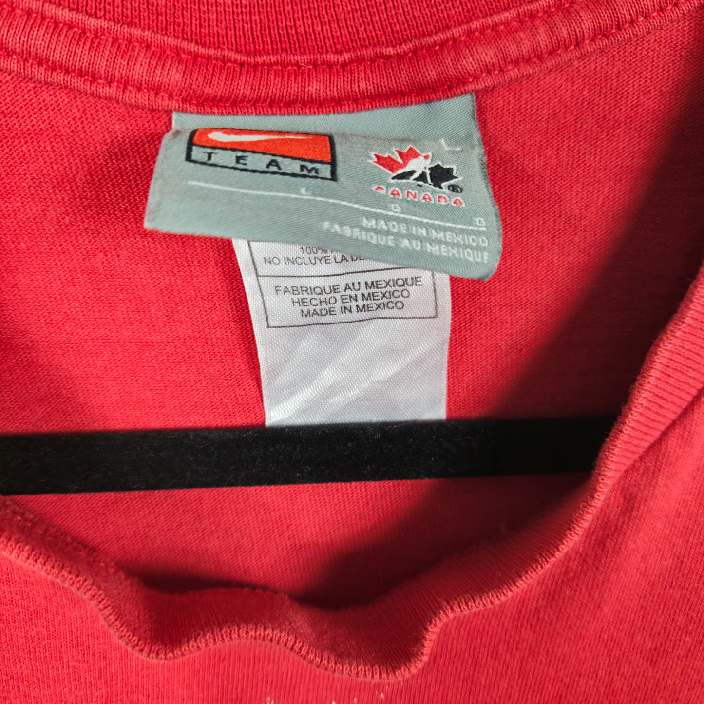 Vintage Nike 2000's Team Canada Red Cotton Tee Shirt Size L