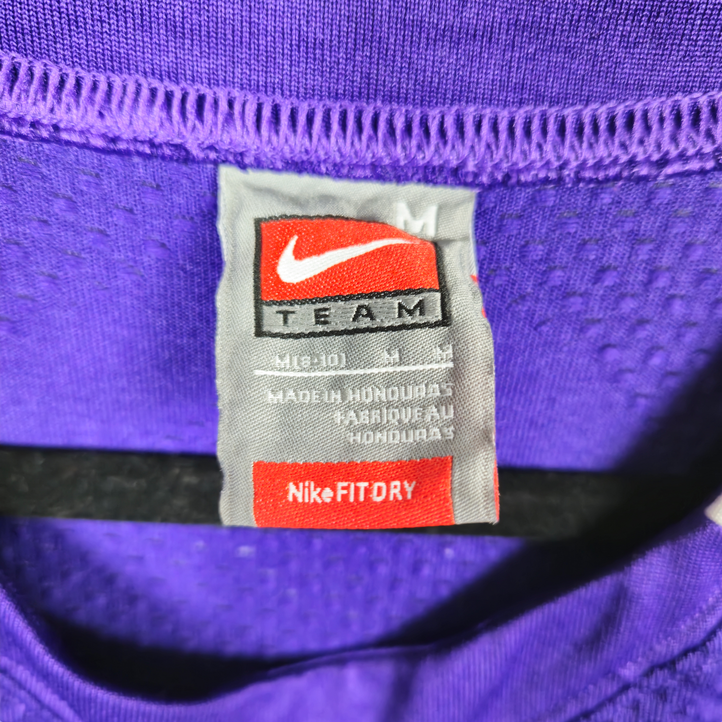 Vintage Nike Team 2000's Womens Purple Garfield Basketball Team Jersey Size M