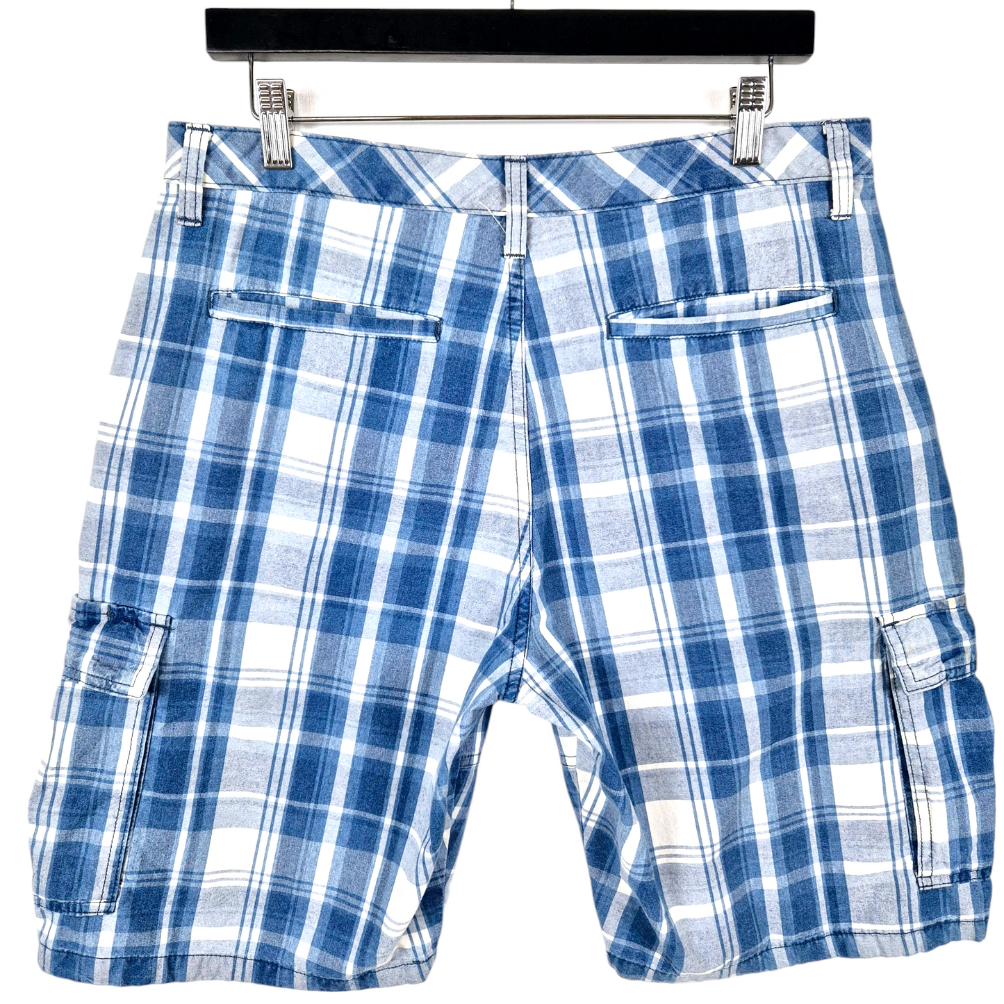Wrangler Blue & White Checkered Cargo Shorts W32