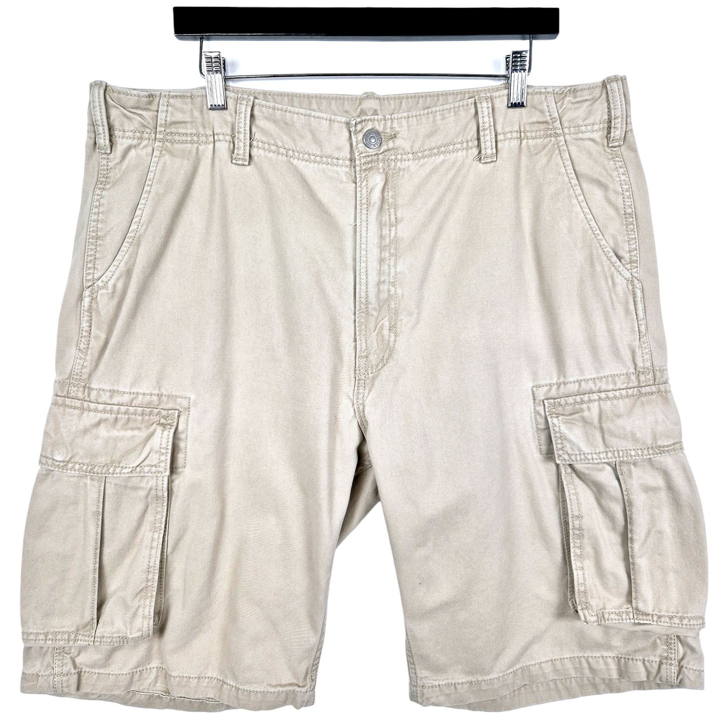 Vintage Levis 2000's Light Brown Cargo Shorts W38