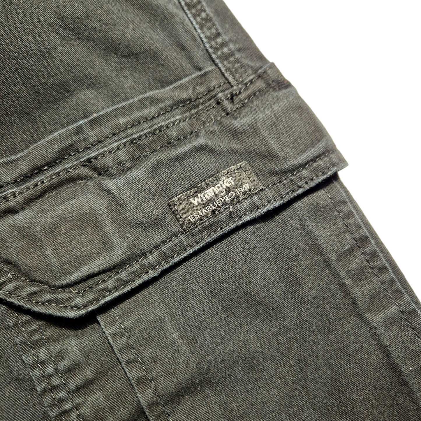 Vintage Wrangler Black Relaxed Fit Stretch Cargo Pants W34