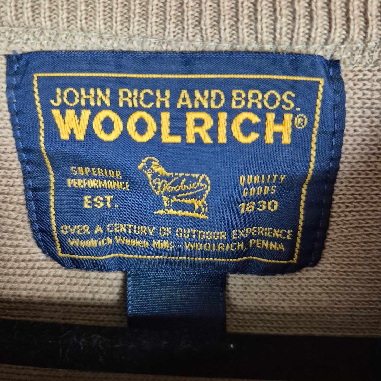 Vintage Woolrich 90's Light Brown Crewneck Knit Sweater Size L