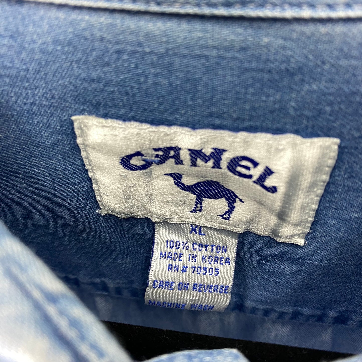 Vintage Joe Camel 90's Blue Long Sleeve Button Denim Shirt Size XL