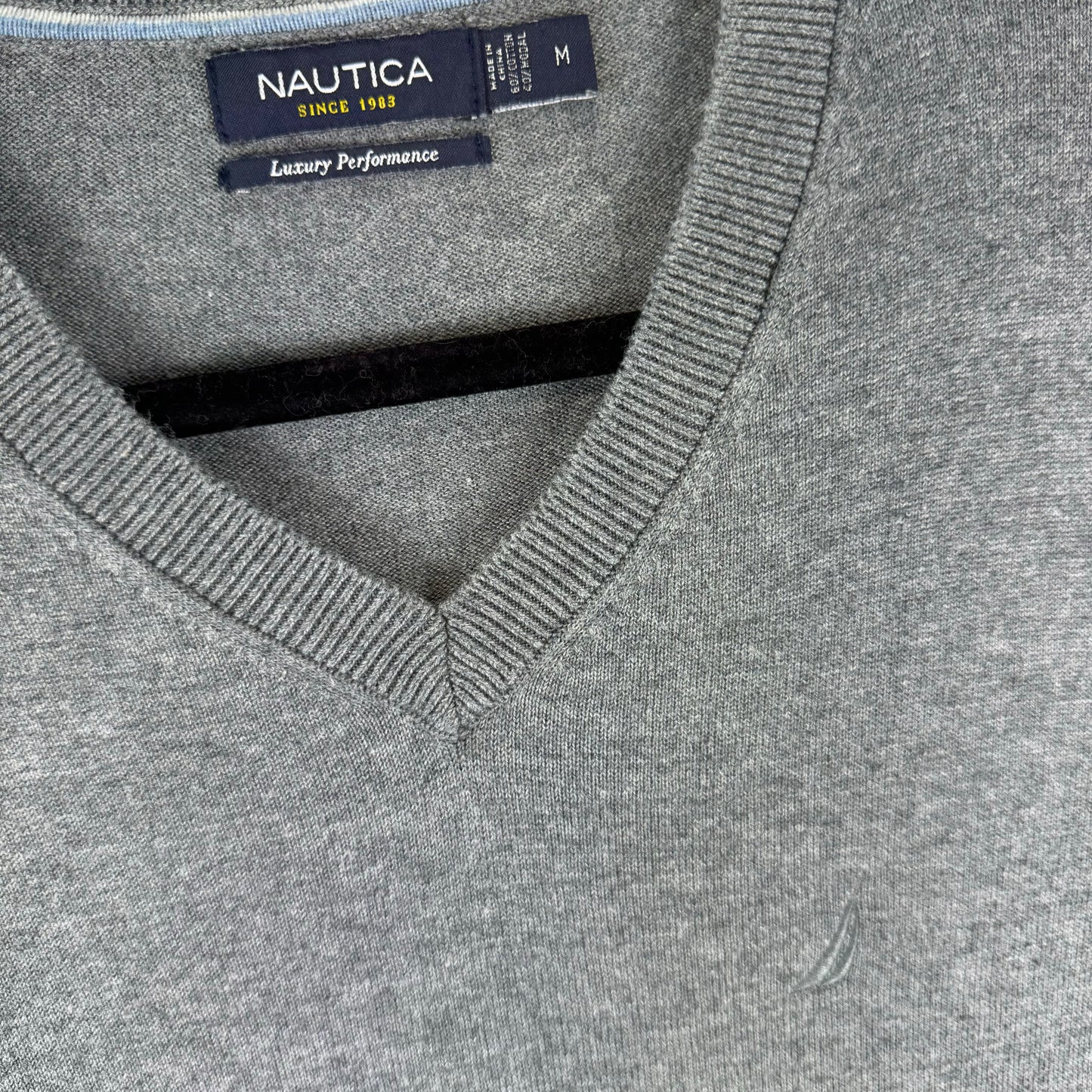 Nautica Grey Luxury Performance V Neck Knit Sweater Size M