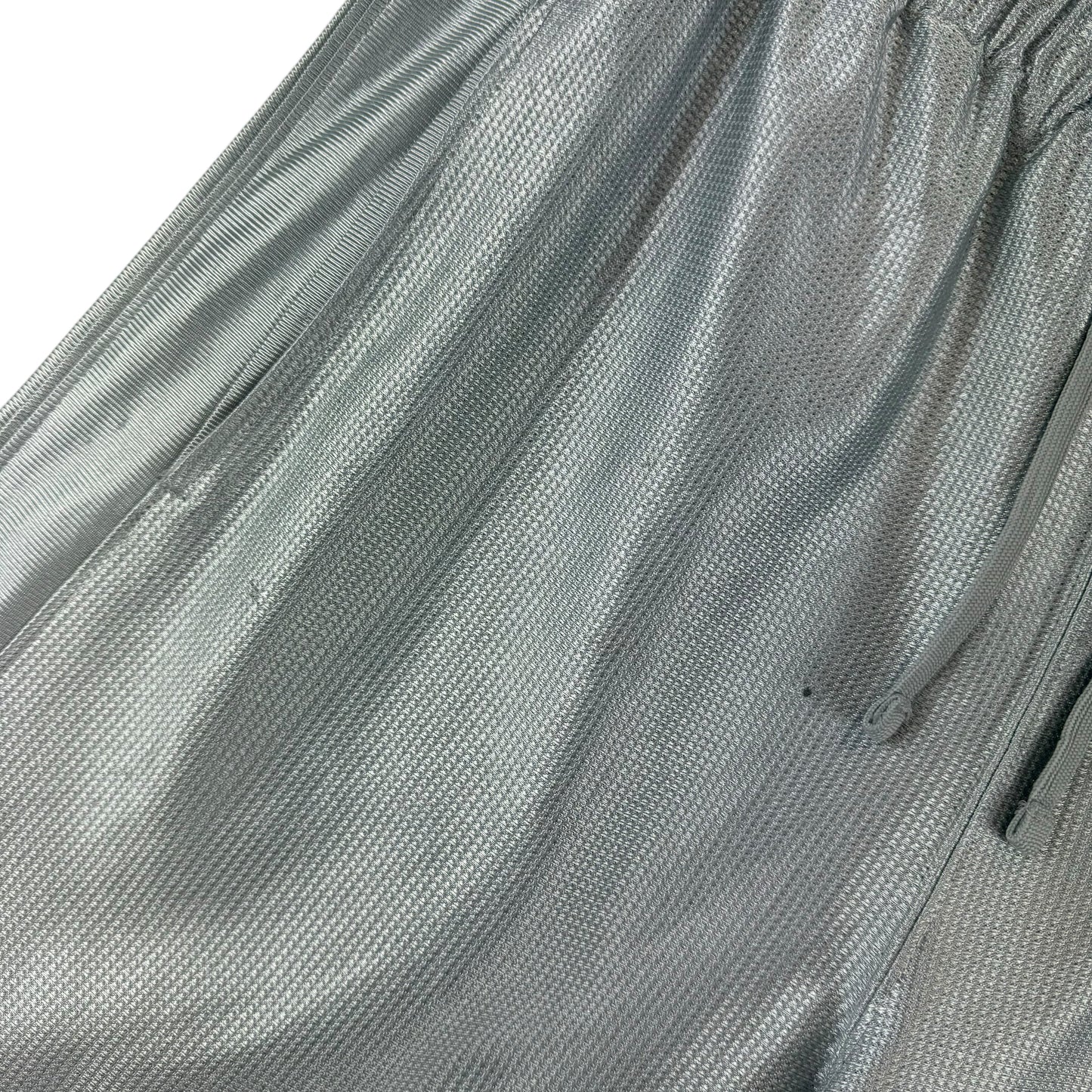 Vintage NBA 2000's Shiny Grey Basketball Sport Shorts Size L