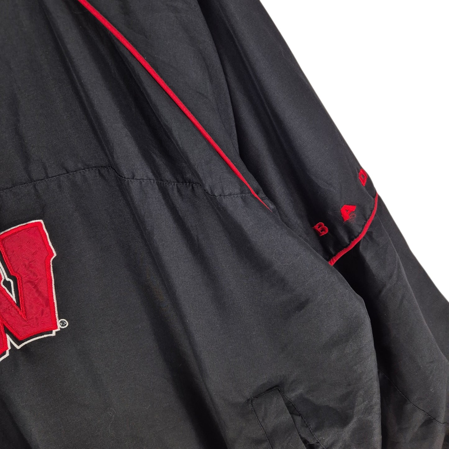 Vintage Wisconsin Badgers 90's Black Embroidered Jacket Size XL