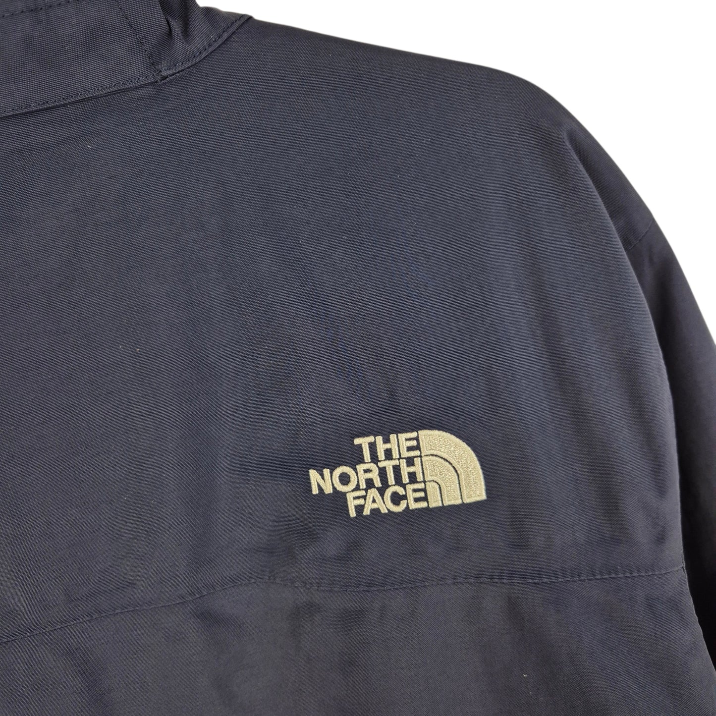 The North Face HyVent Dark Blue Insulated Nyon Jacket Size M