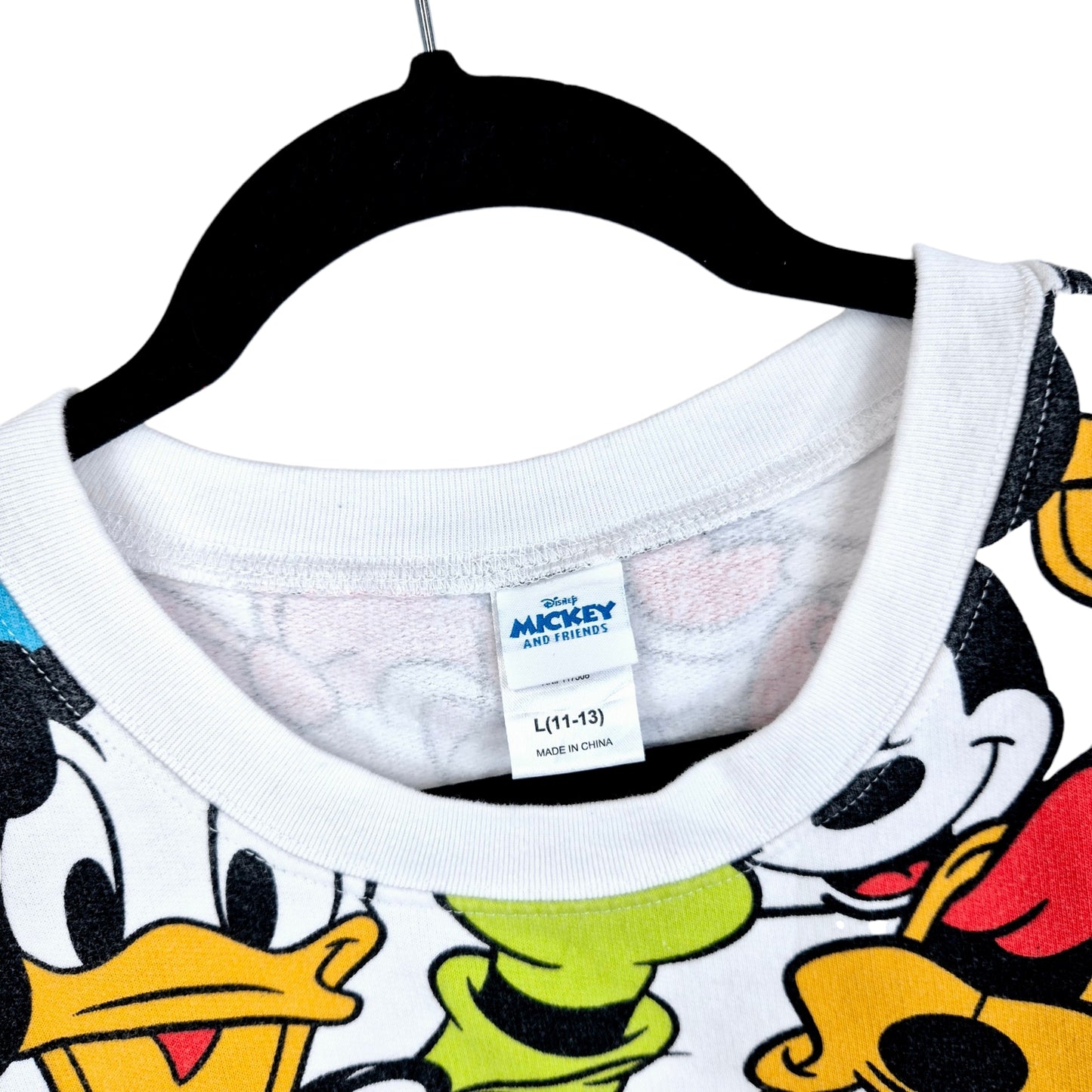Disney Mickey & Friends White Crewneck Sweater Size L