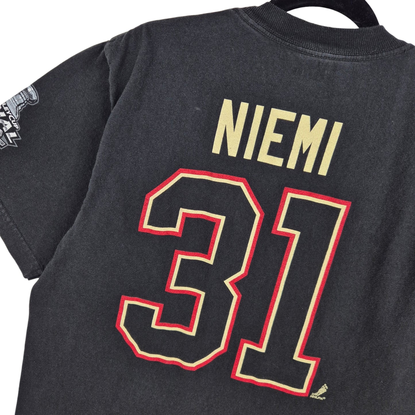 Reebok NHL Chicago Blackhawks 2010 Final Niemi 31 Tee Shirt Size M