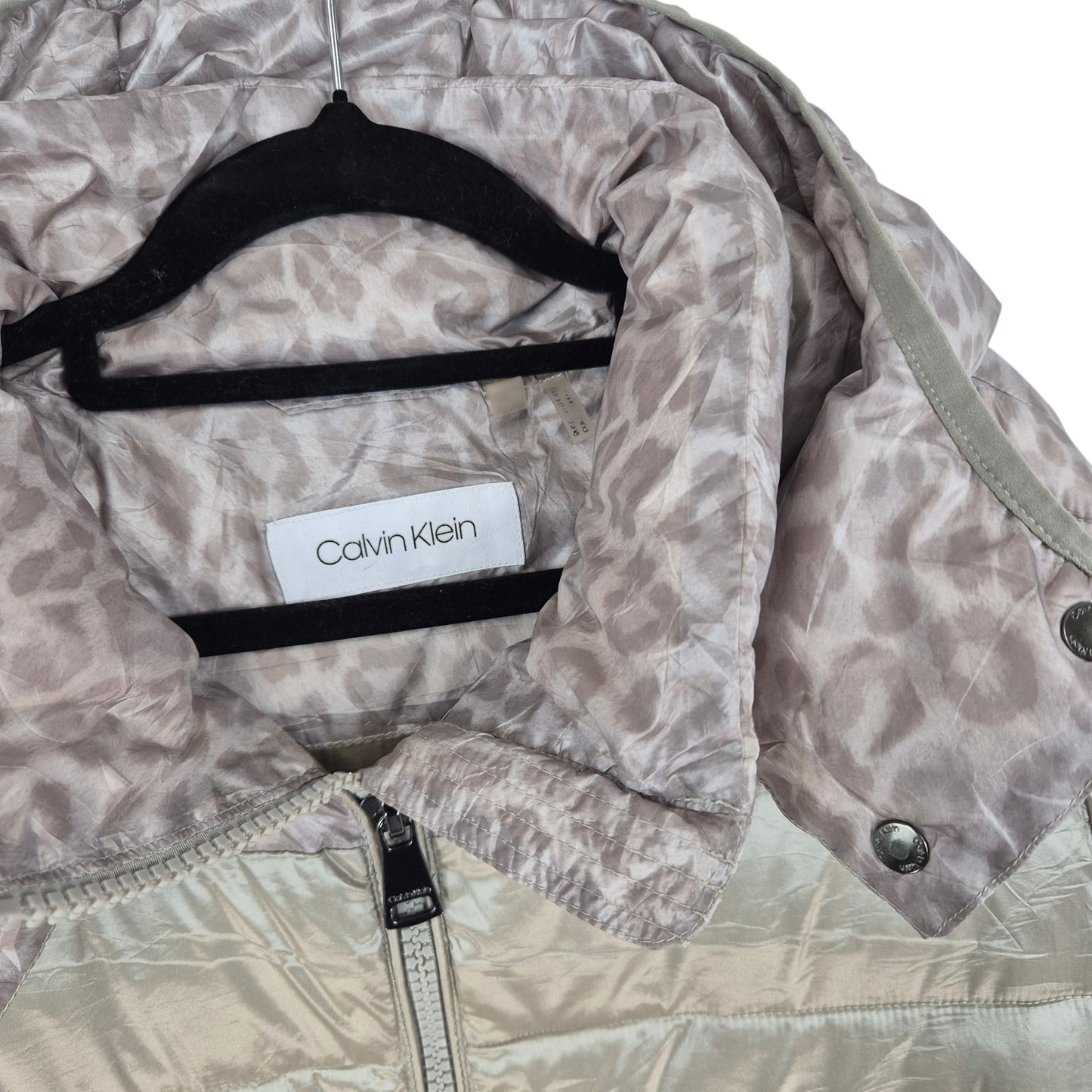 Calvin Klein Womens Gold Padded Jacket Size 2XL