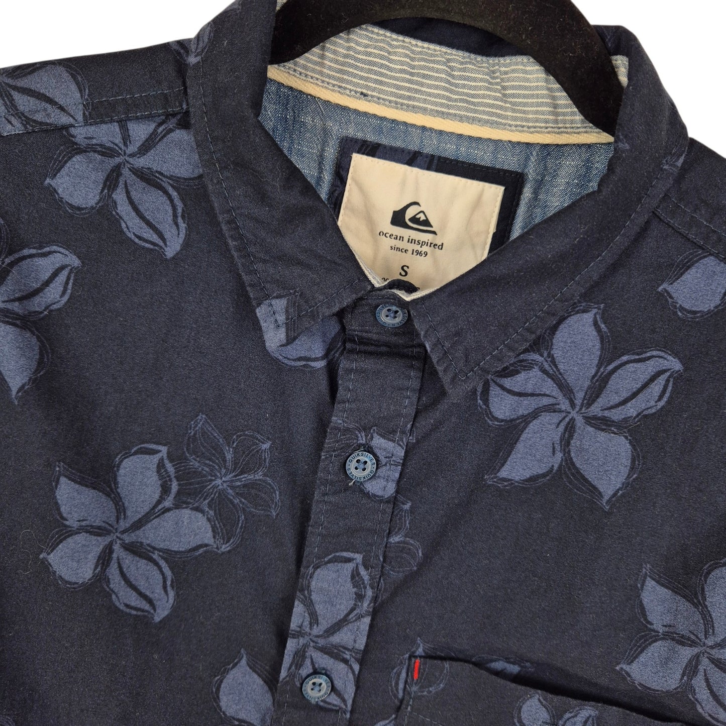 Quiksilver Dark Blue Short Sleeve Button Shirt Size S