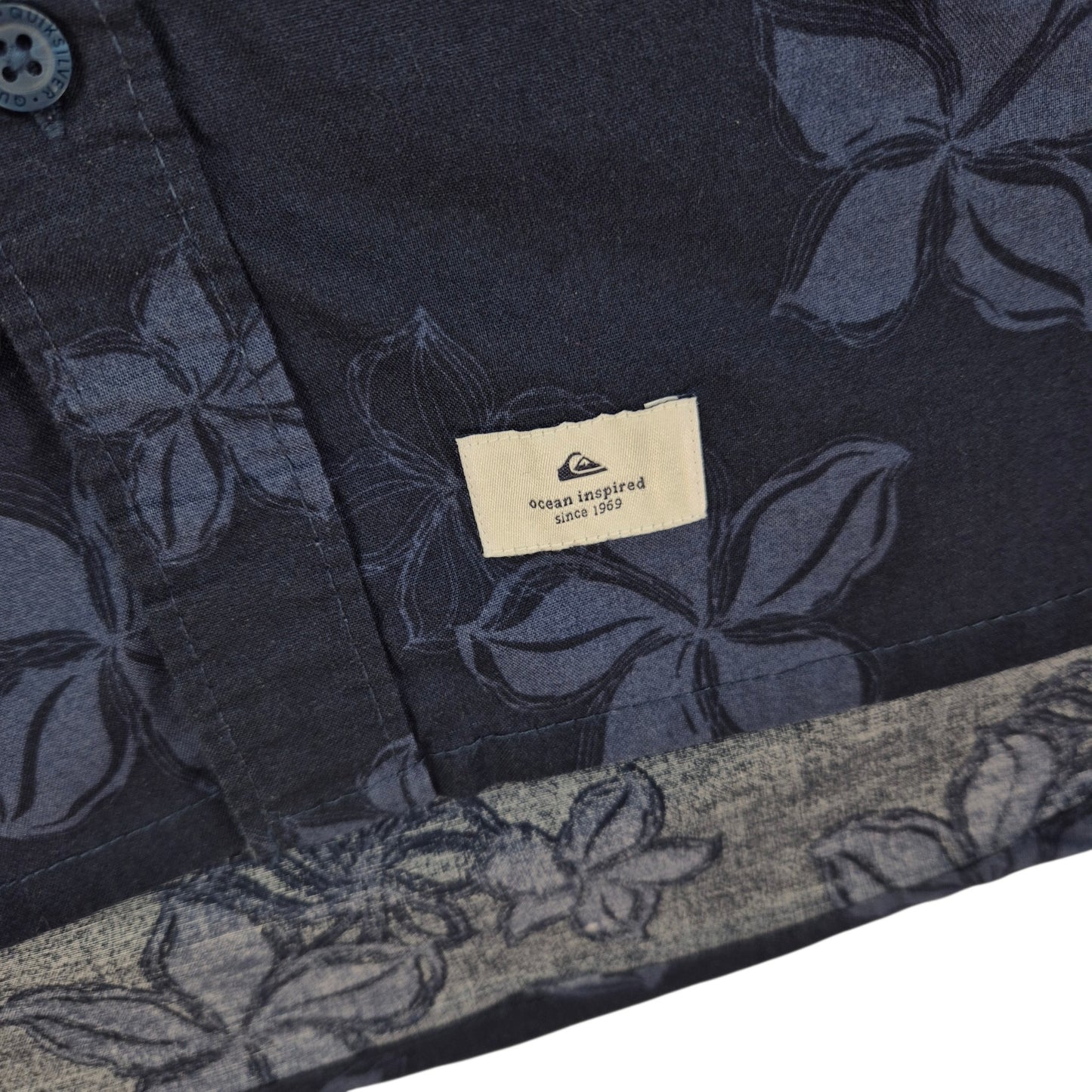 Quiksilver Dark Blue Short Sleeve Button Shirt Size S