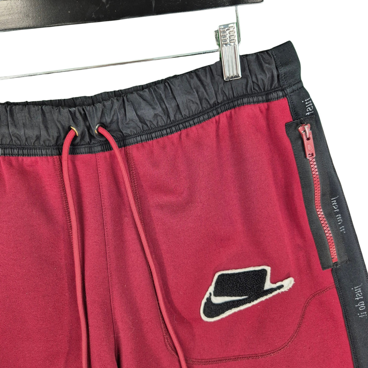Nike NSW Burgundy Shorts Size M