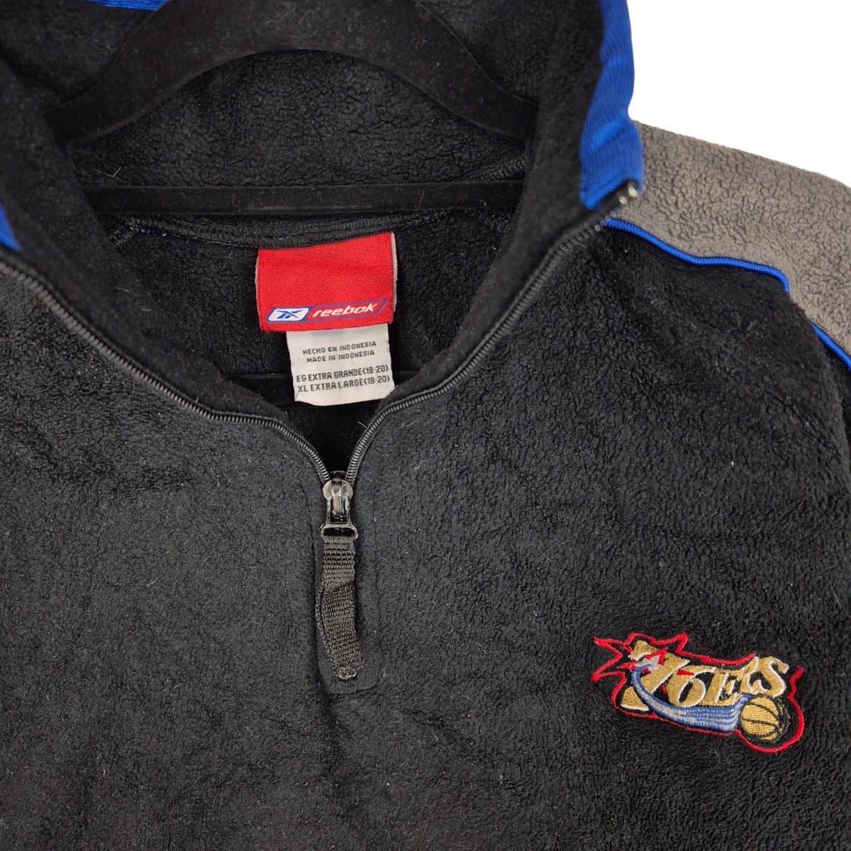 Vintage Reebok Philadelphia 76ers Black Quarter Zip Fleece Jumper Size M