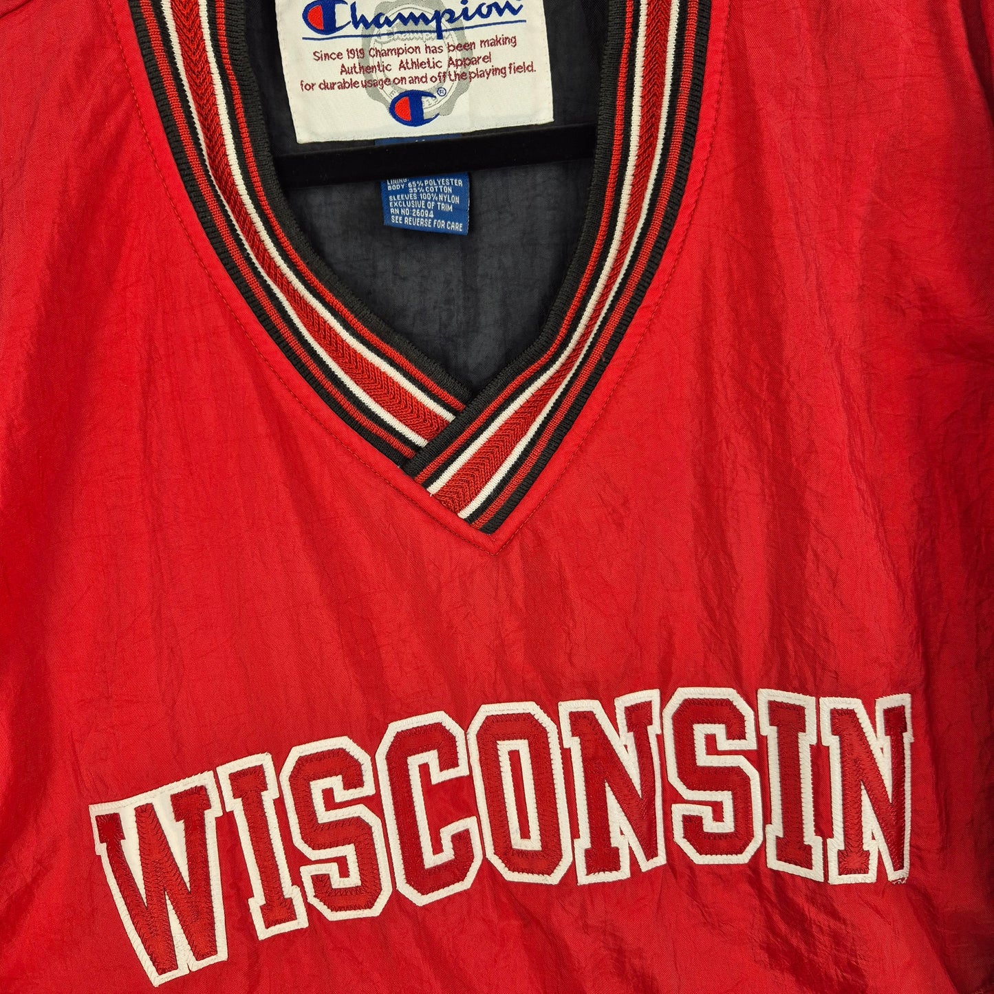 Vintage Champion 90's Wisconsin Badgers Red Nylon Spray Jacket Size M