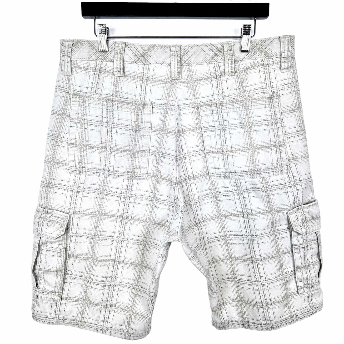 Wrangler Cream White Checkered Cargo Shorts W34